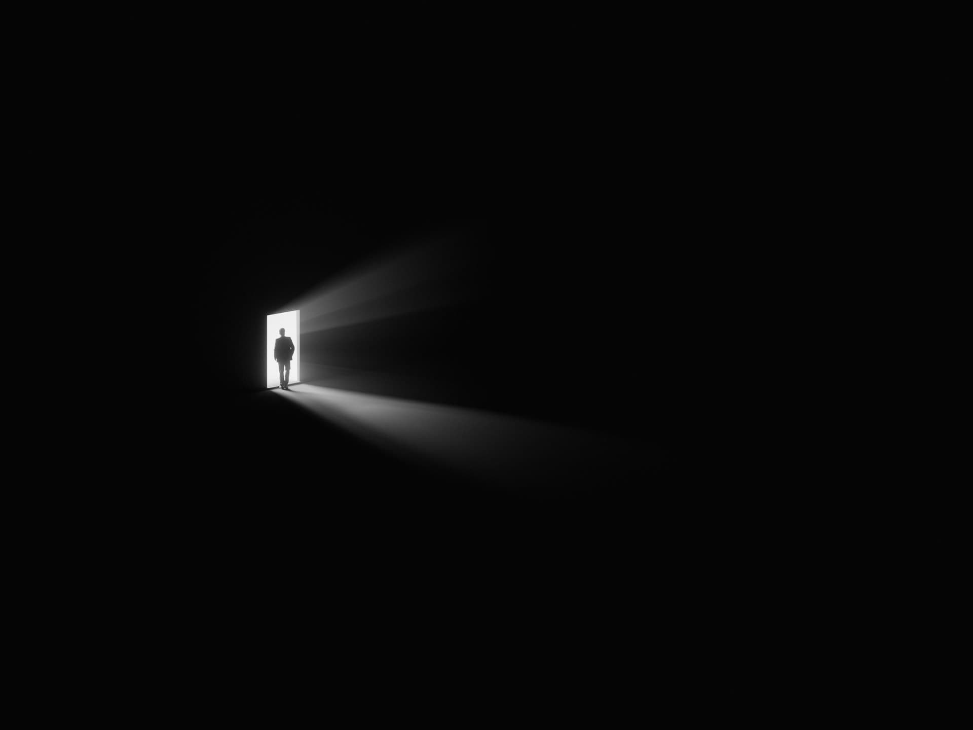 viktor-forgacs-click-iDF0FXUxGhE-unsplash (1) (1)